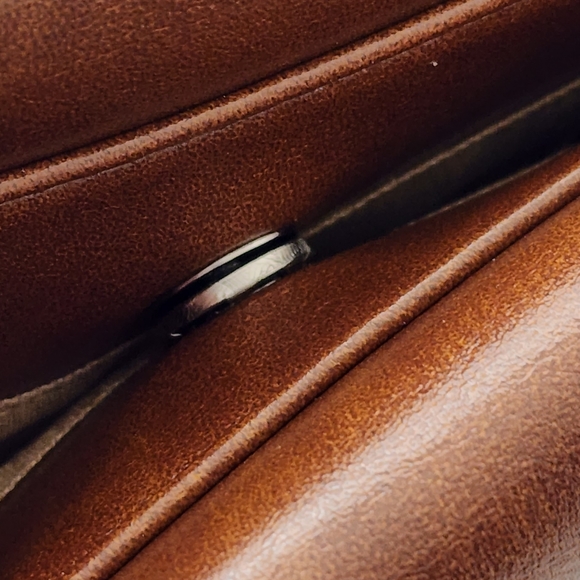 Classic Fashion Men's Brown Leather Doubled Side Flap Messenger Bag - Picture 4 of 7